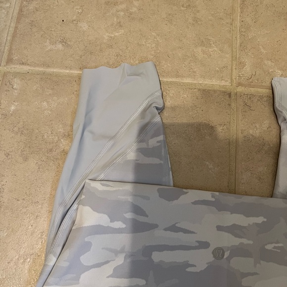 Lululemon Wunder Under HR Crop 23” Scalloped - Picture 8 of 12